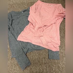 2 Gap Fit Breath Long Sleeved Tops